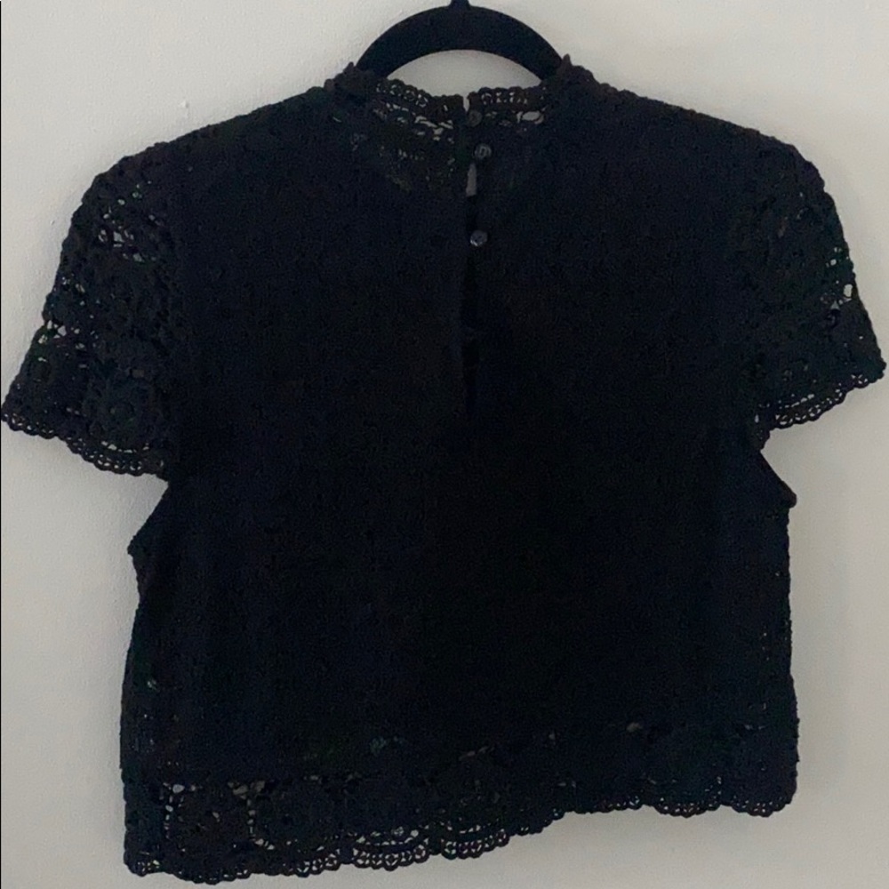 Cropped lace blouse